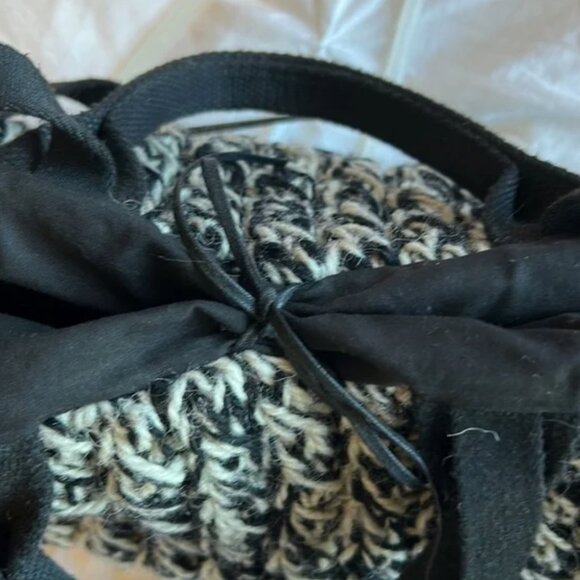 MUUN Wool and Cotton Knit Bag - Picture 6 of 7